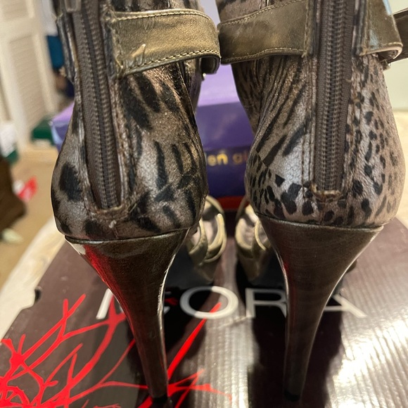 Leopard heels - Picture 3 of 5